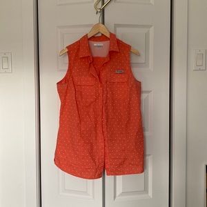 Cute columbia sleeveless top
